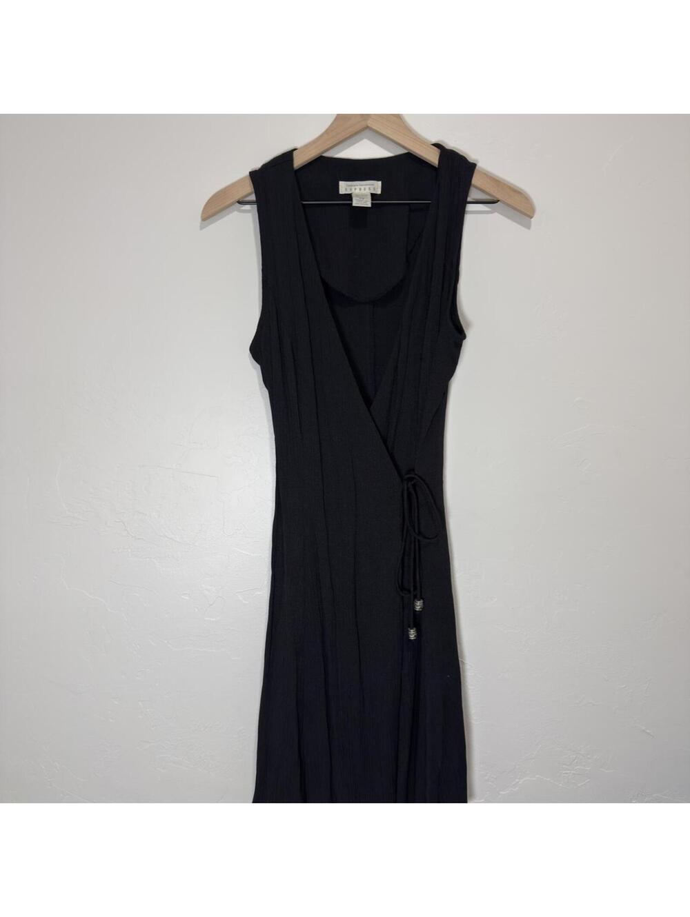 Vintage 1990s Express Campagnie International‎ wrap dress, proudly Made in USA.